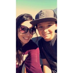 Meet your Posher, Ashley